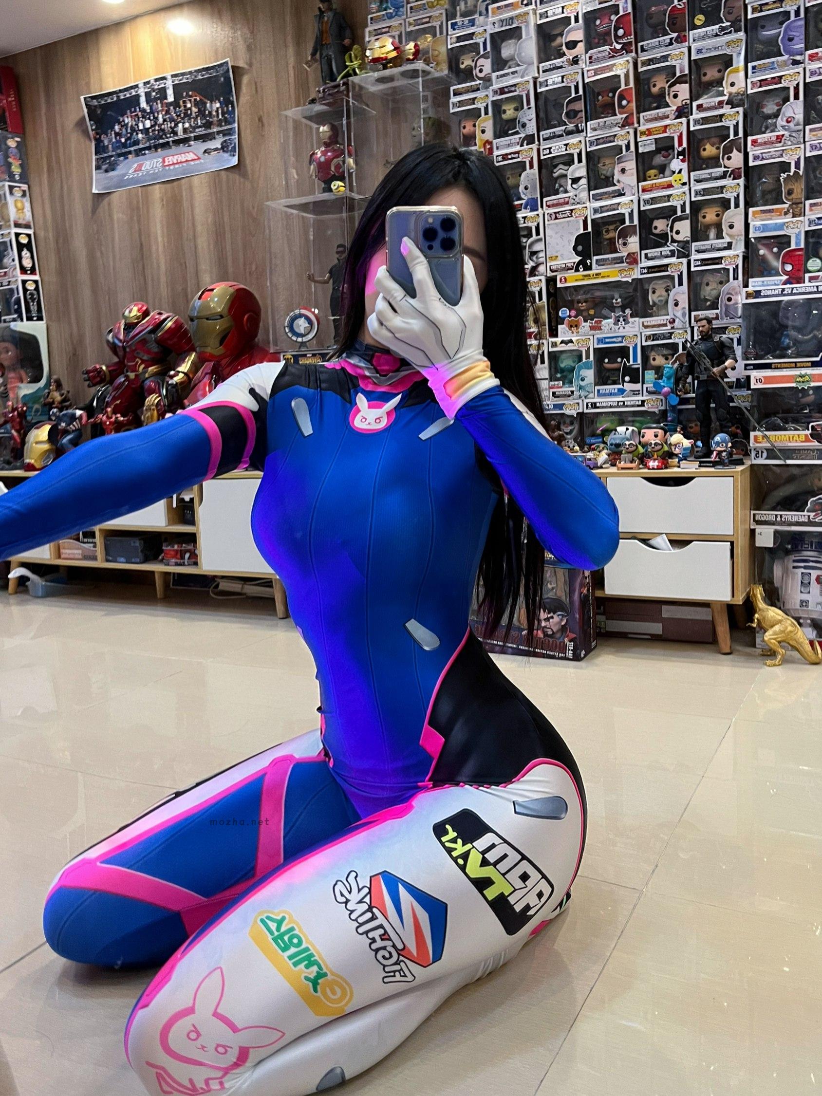 卡通百科老王 – 紧身连衣cos【20P】